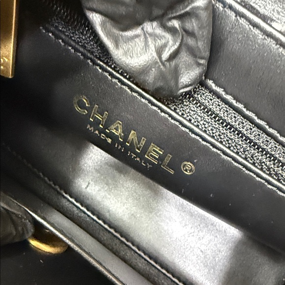 24 A CHANEL Black and White Houndstooth Mini Kelly Bag - Picture 10 of 16